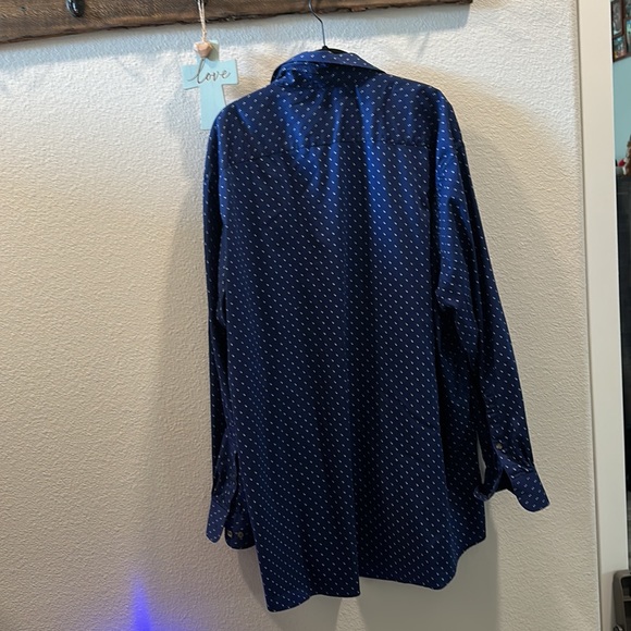 Long Sleeve Button Down Shirt - Picture 4 of 4